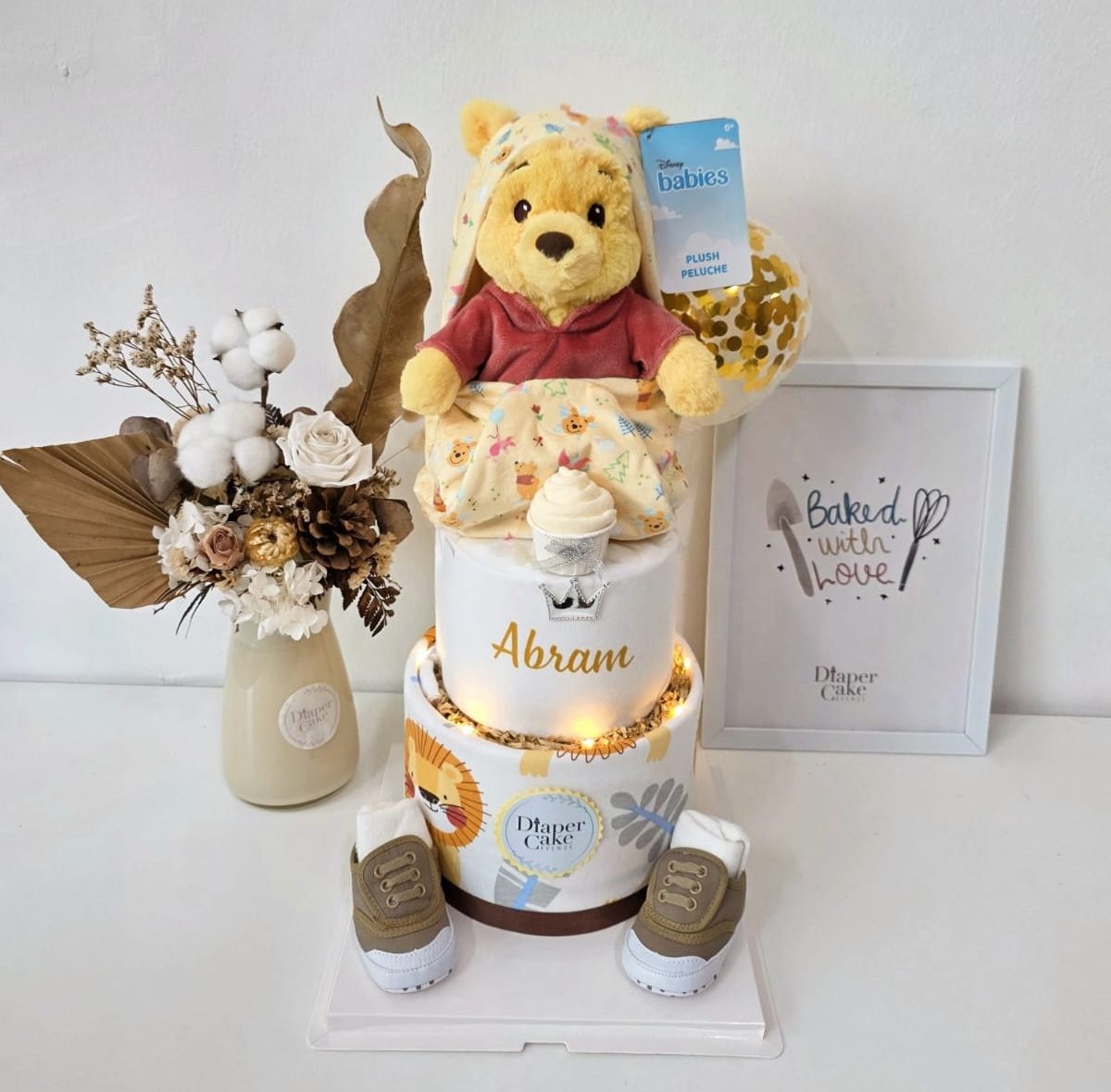 (NEW 2026) Disney Babies - Winnie the Pooh in swaddle Diapercake
